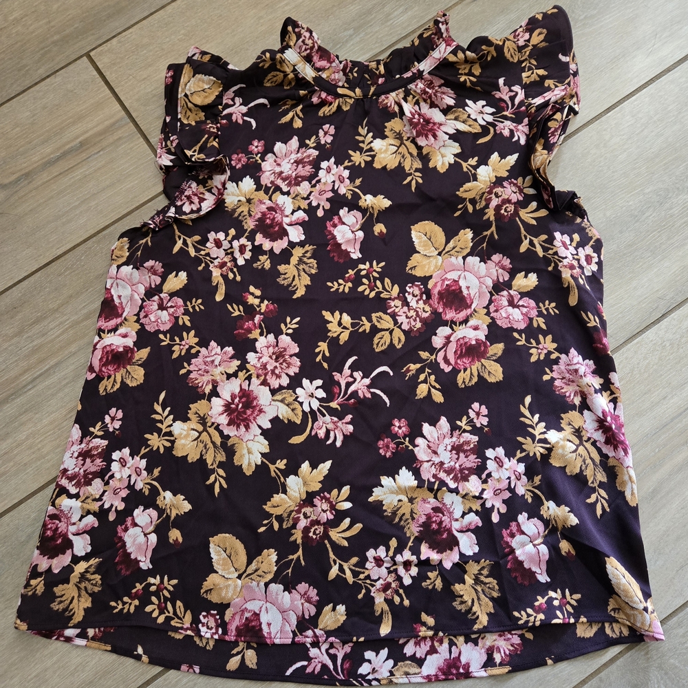 3 Items For $15! Express Floral Patterned Top in Pink and Gold - Picture 2 of 4
